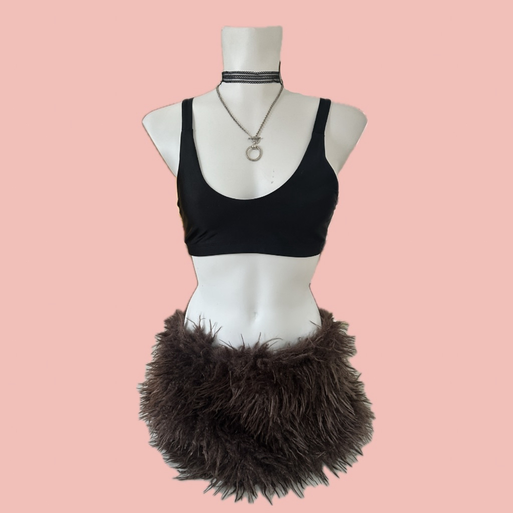 🧡 2 for 10$
 Faux Fur Mini Skirt NWT Size L – Y2K Snow Bunny